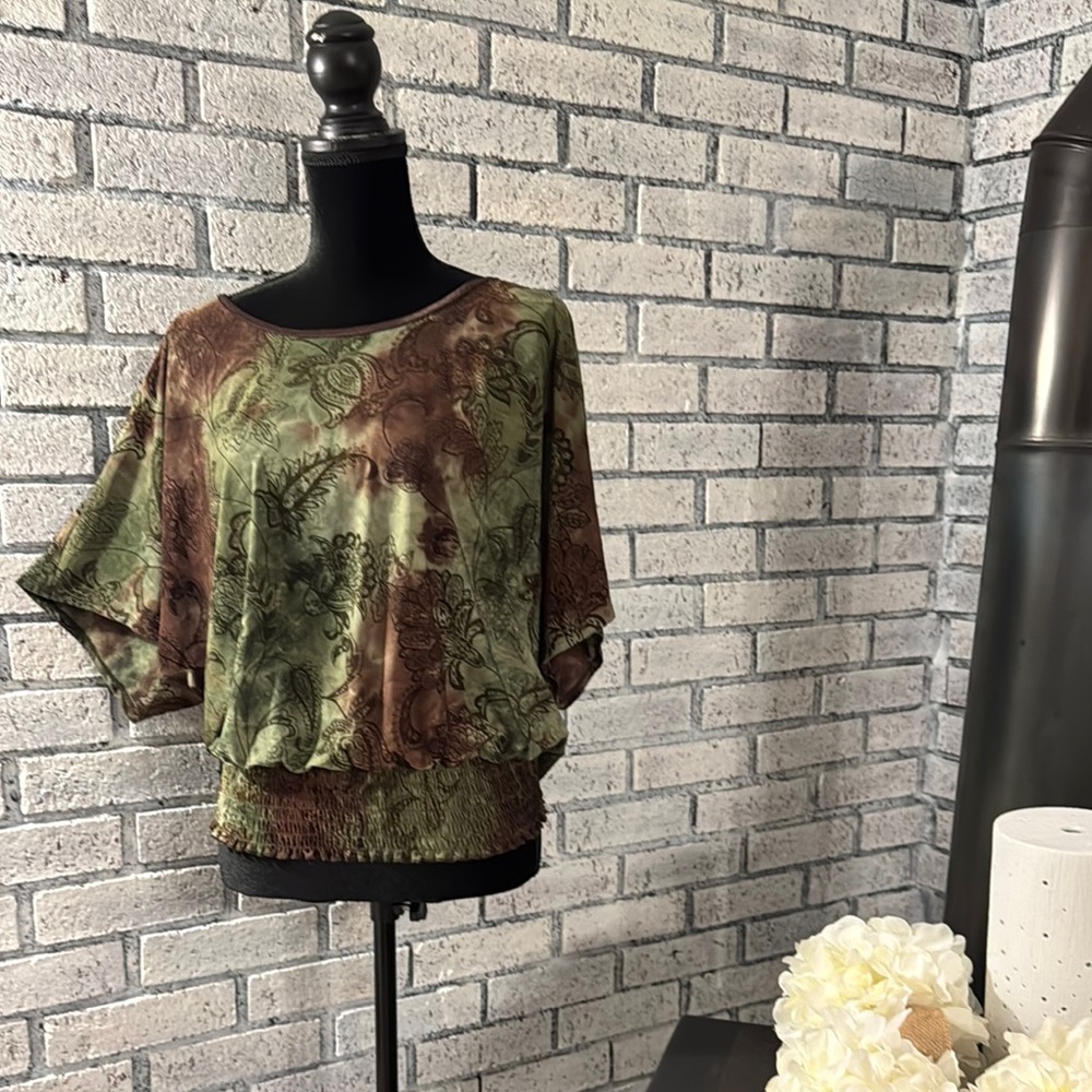 Dressbarn Green and Brown Dolman Sleeve Blouse